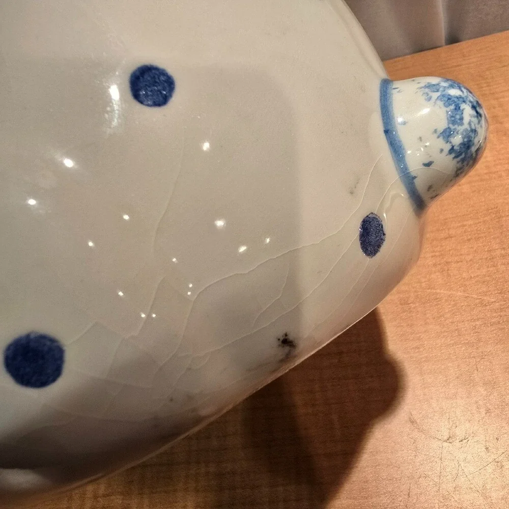 Vintage Weiss Sponge-ware Bear Cookie Jar Heart Made in Brazil Hand Painted‎